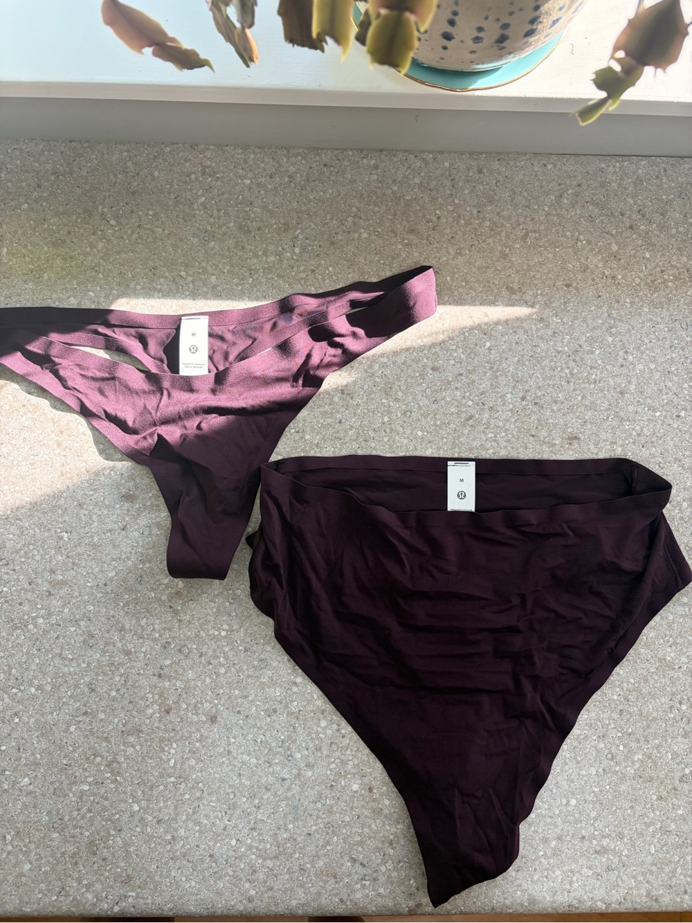 Lululemon wundermost ultra-soft nulu thongs x 2 size medium